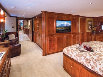 150' Excellence yacht VIP bedroom